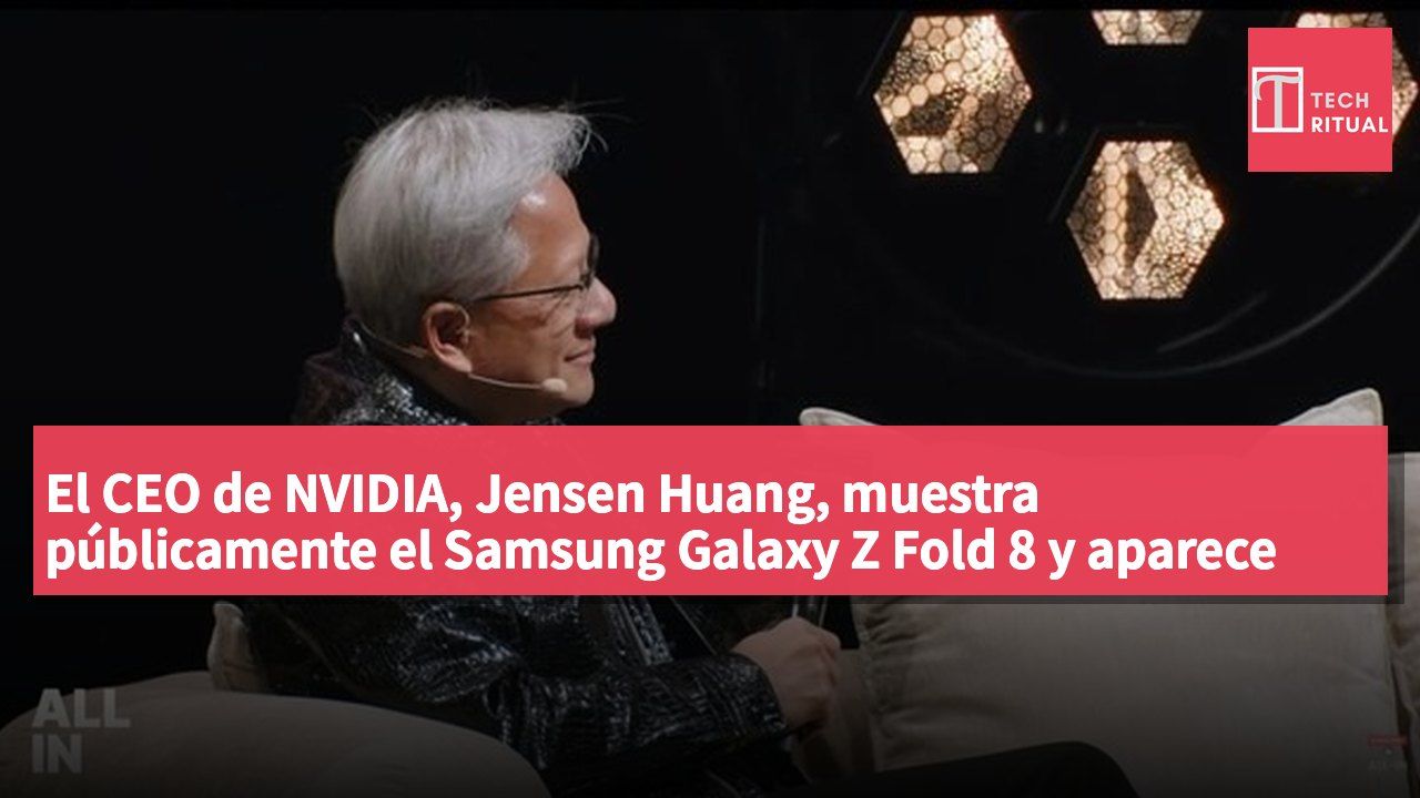 El CEO de NVIDIA, Jensen Huang, muestra públicamente el Samsung Galaxy Z Fold 8 y aparece en el escenario junto a Lee Jae-yong